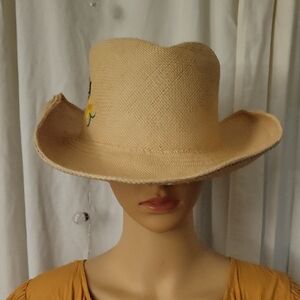 Stylish Tan Women's Hatn's Straw Hat By Vero Santes